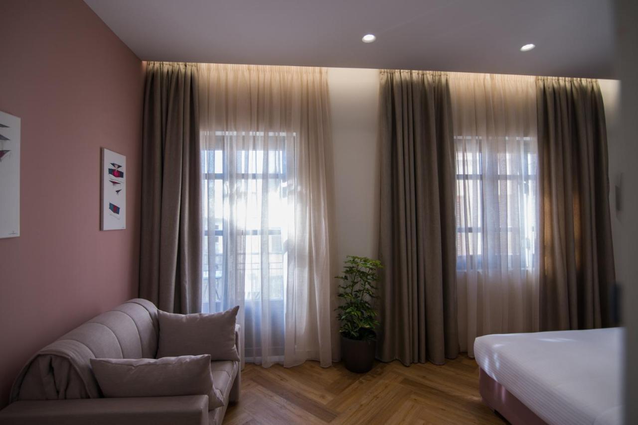 Ederlezi Zoubourlou Aparthotel Athén Kültér fotó